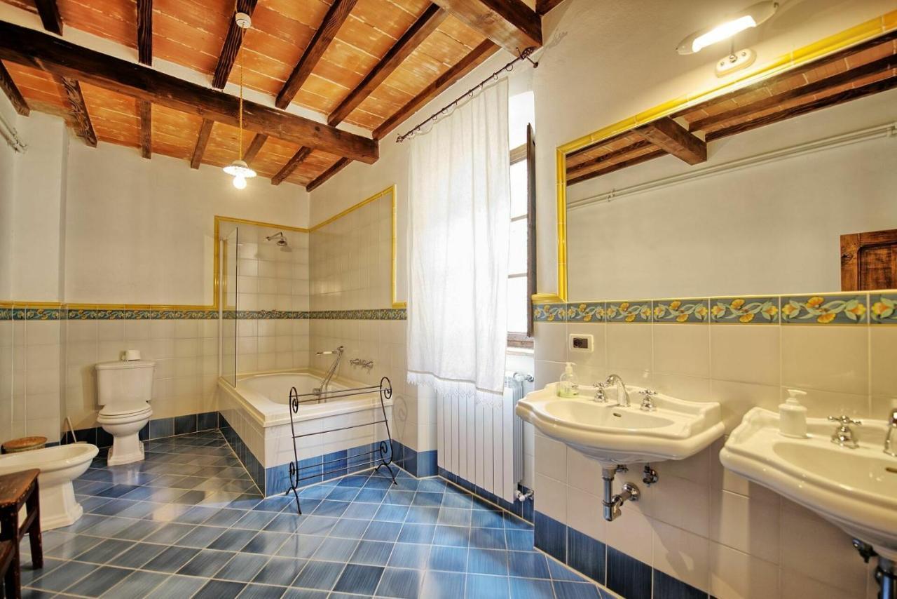 Villa Capolona By Posarellivillas Calbenzano Екстер'єр фото